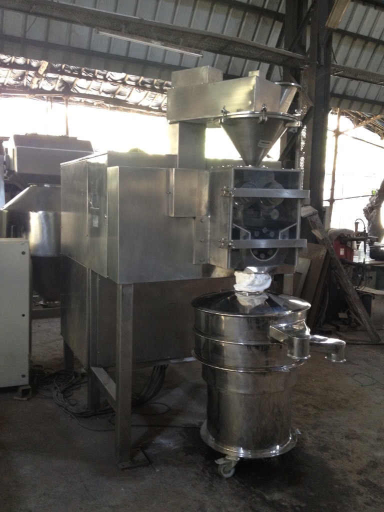 Roll compactor for Dry Granulation