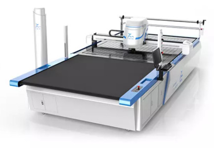 Cutting machine for gown