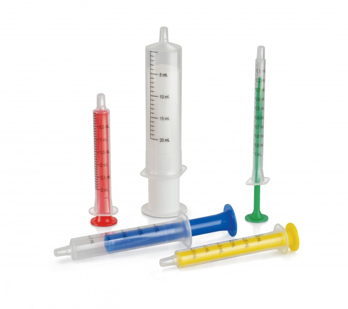 Oral syringes and accessories